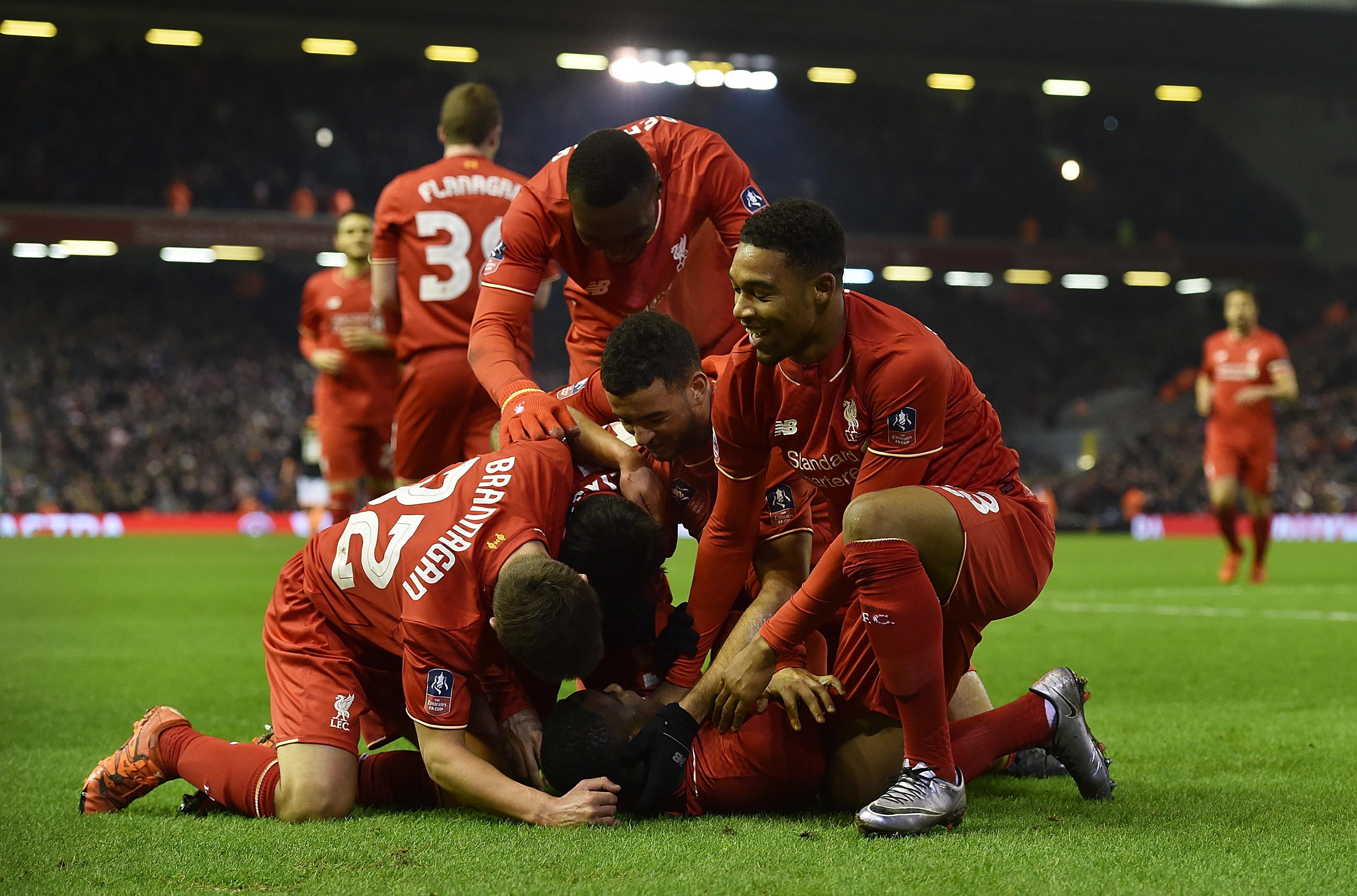 皇马战巴列卡诺首发预测：姆巴佩、维尼修斯领衔，阿诺德出战（皇马对阵巴列卡诺首发前瞻：姆巴佩携维尼修斯领衔，阿诺德有望出战）