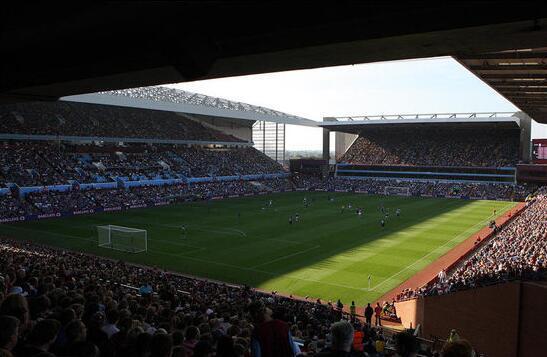 德甲半场：安塞尔米诺建功，多特蒙德暂1-0勒沃库森（半场战报：安塞尔米诺破门，多特蒙德暂以1-0领先勒沃库森）