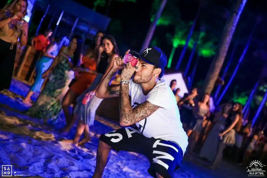 曼纳：因西涅是一名伟大的球员，但那不勒斯不会召回他（曼纳：因西涅实力非凡，但那不勒斯无意将其召回）