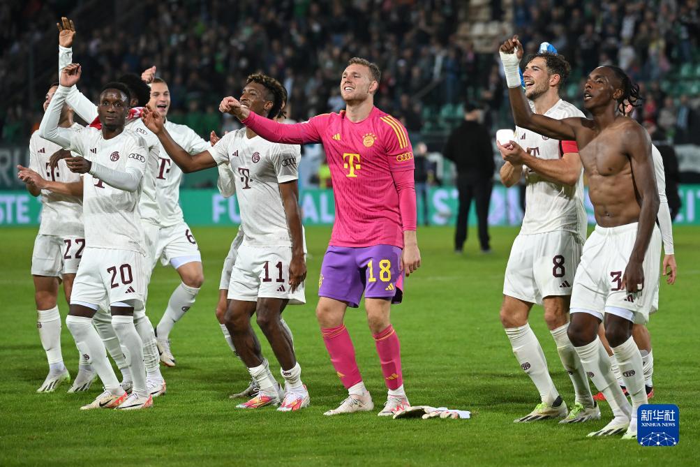 21世纪戴帽的巴萨球员：梅西48次断档领先，莱万4次跻身前五（巴萨21世纪帽子戏法榜：梅西48次遥遥领先，莱万4次跻身前五）