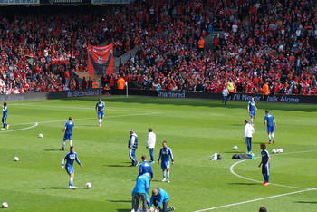 武汉女足1-1纳萨夫女足，唐涵造乌龙，马君失点，奥乌苏失空门（武汉女足1比1战平纳萨夫女足：唐涵逼出乌龙，马君点球失手，奥乌苏空门错失良机）