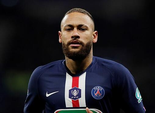 库蒂尼奥为小儿子庆祝生日，一家人身穿他效力过球队的球衣（库蒂尼奥为幼子庆生，全家齐穿他曾效力球队球衣）