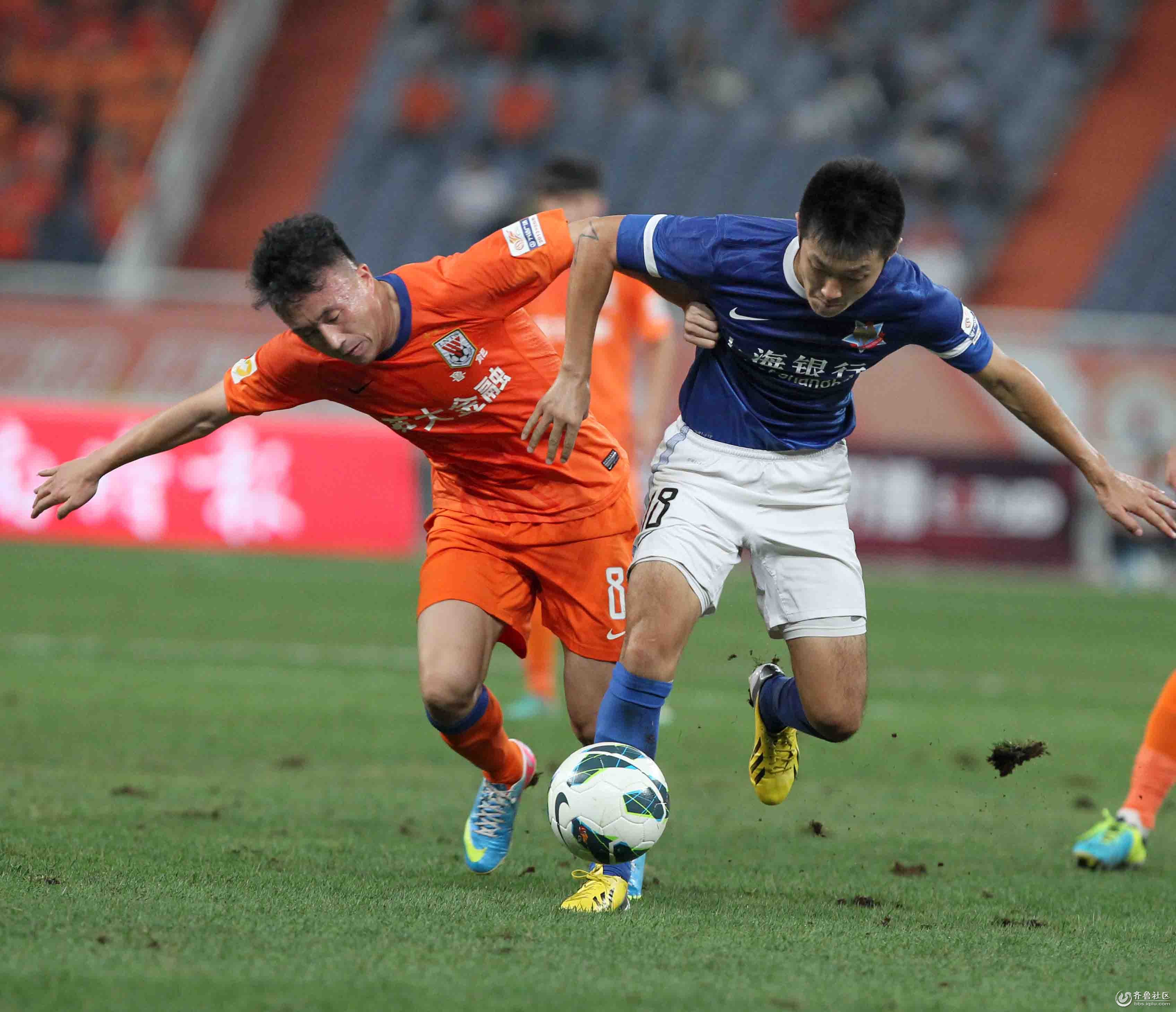 马克西半场18分2抢断，带队领先22分打爆勇士（马克西半场轰18分2断，率队早早建立22分领先痛击勇士）