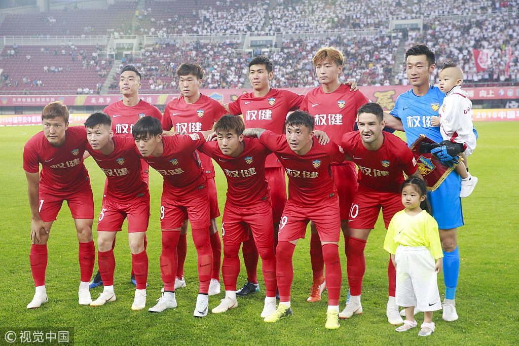 里程碑能否取胜？格拉斯纳迎五大联赛执教第200场联赛（格拉斯纳迎五大联赛执教第200战：里程碑之夜能赢吗？）