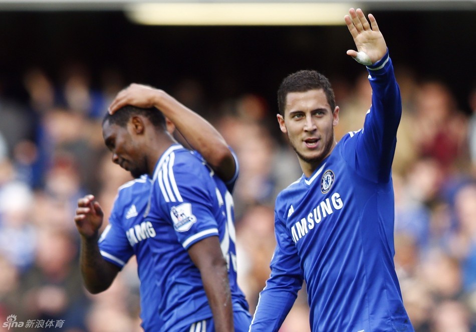 拜仁对阵圣保利全场3次射门中柱：卡尔2次、凯恩1次（拜仁战圣保利全场三度中柱：卡尔两次、凯恩一次）